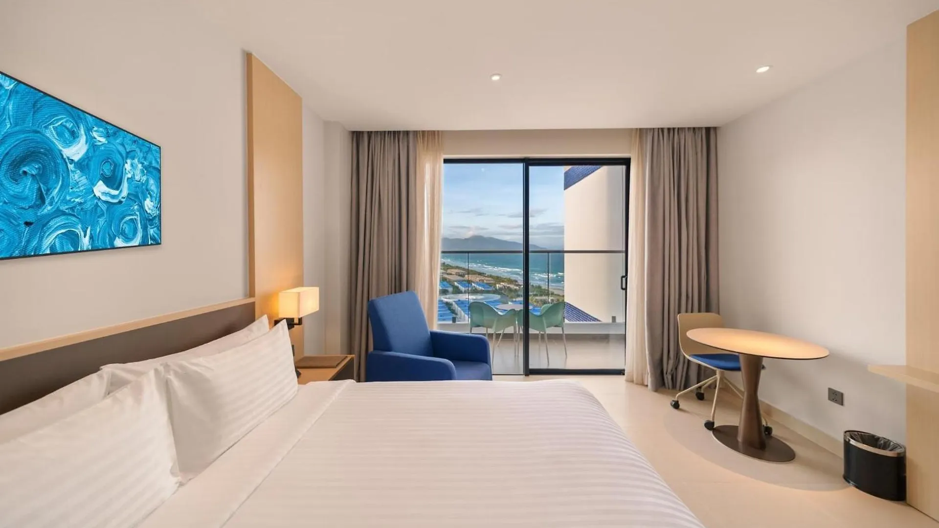 **** Hotel Beach Front & Ocean View Apartments Cam Ranh By Tuyen Hospitality Vietnam